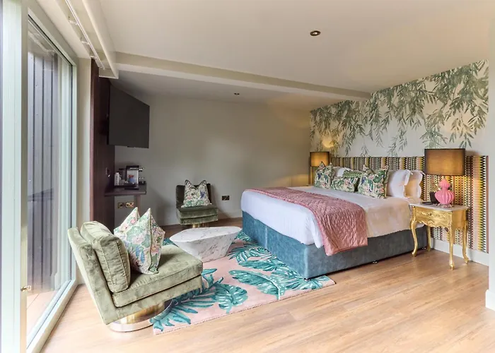 Bellinter House & 4*